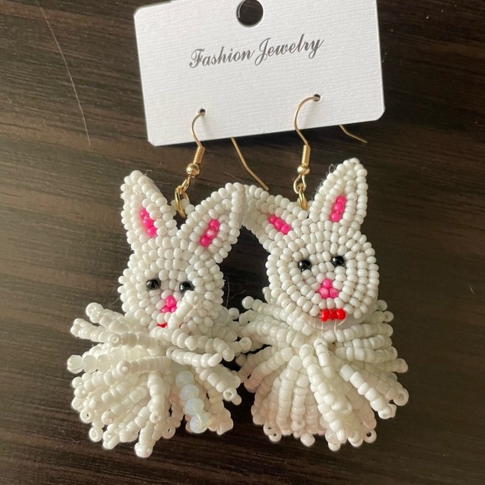 **NEW** Hand Beaded Bunny Earrings 🐰